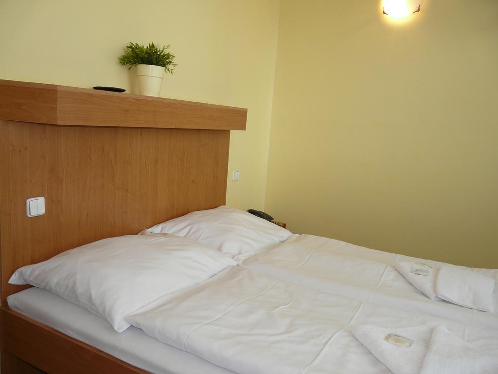 Hotel Ondras Zlín Rum bild