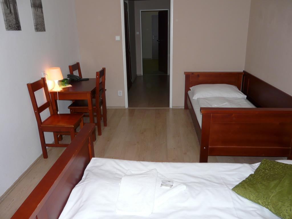 Hotel Ondras Zlín Rum bild